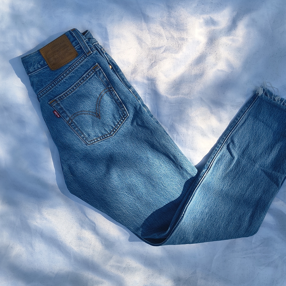 Levi's Womens Light Blue Straight Jeans